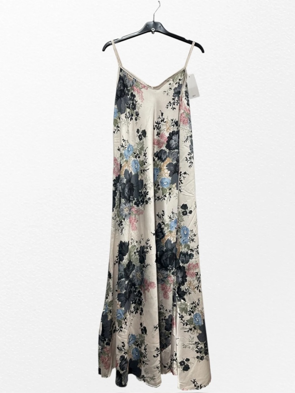 MADE IN ITALY Floral Spaghetti-Strap Maxi Dress in Cream and Rose - Picture 2 of 4
